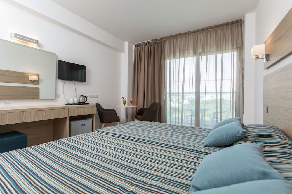 Kapetanios Bay Hotel 17/49