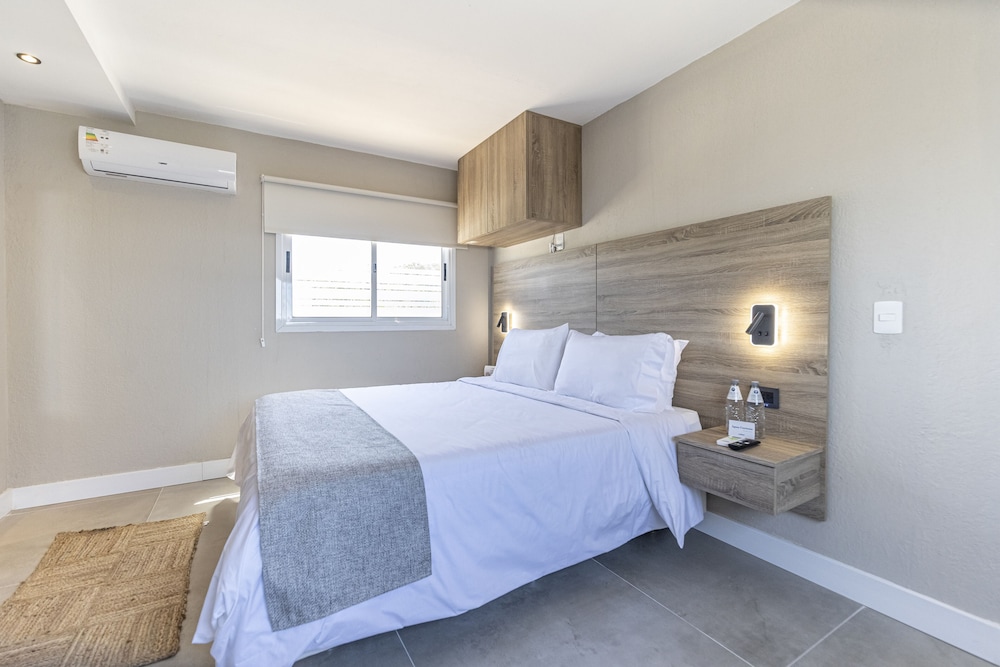 SUPERIOR, DOUBLE BED