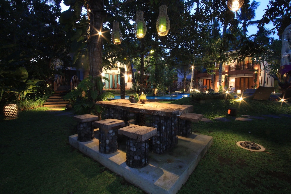 Green Bird Villa 62/68