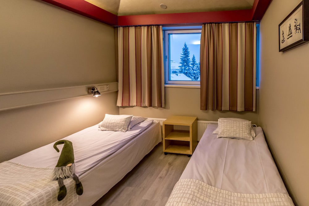 ECONOMY, TWIN BEDS