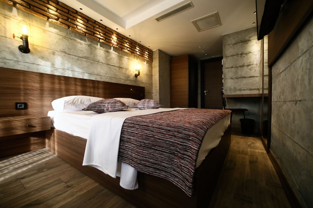 Elibol Hotel 13/52