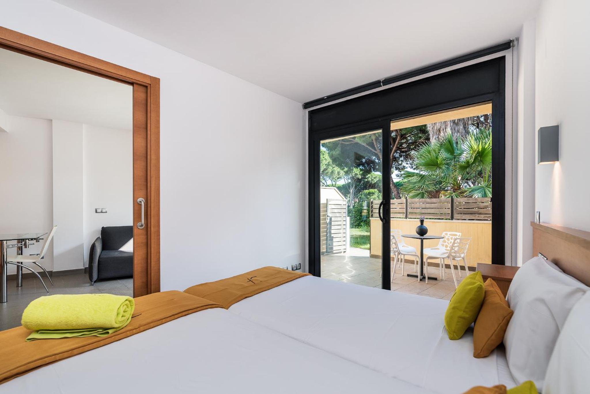 Aparthotel Las Palmeras 15/50