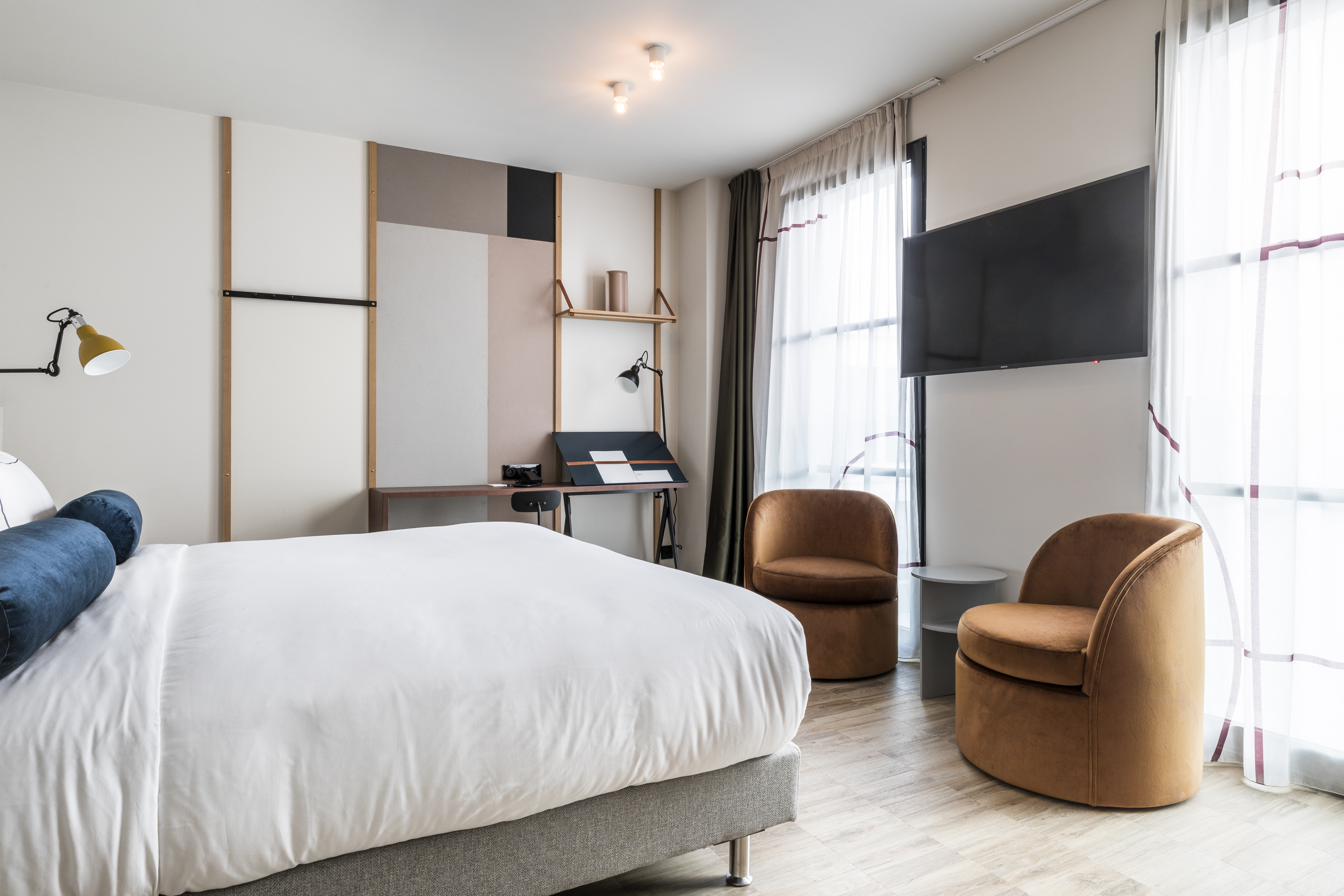 M ROOM