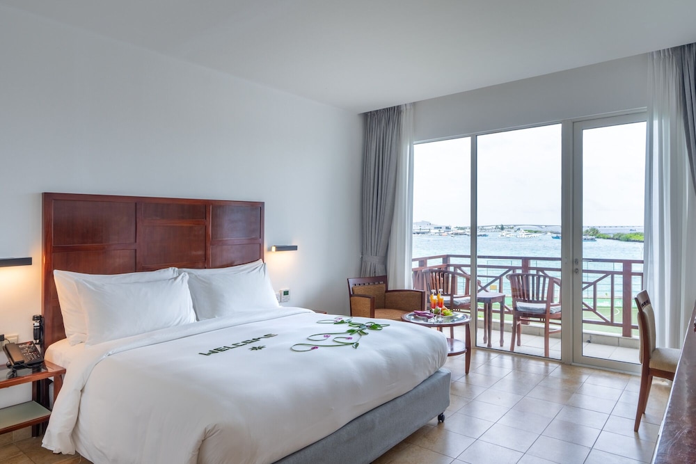 HULHULE ISLAND HOTEL 19/55