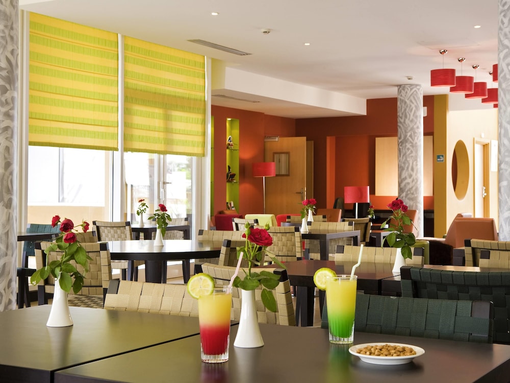 Ibis Cotonou 51/58