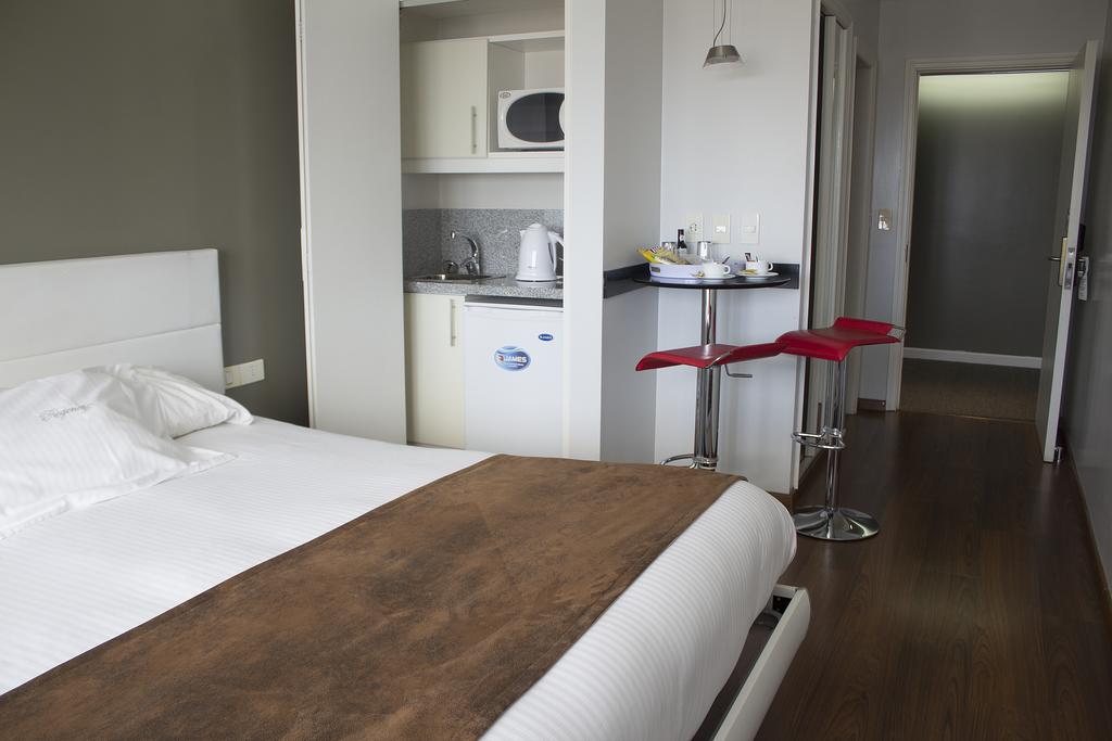 EXECUTIVE, DOUBLE BED