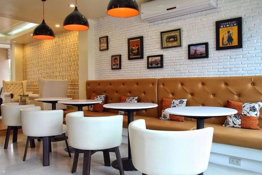 Nuntiya Terrace 44/49