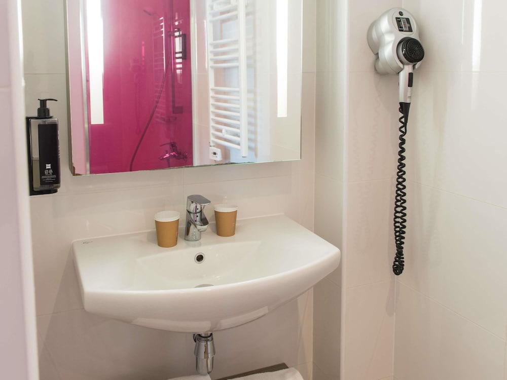 IBIS STYLES SAINT GILLES CROIX DE VIE 76/77