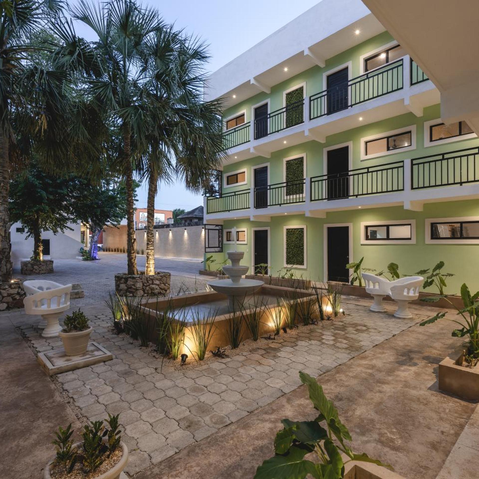 HOTEL KUXTAL 7/20