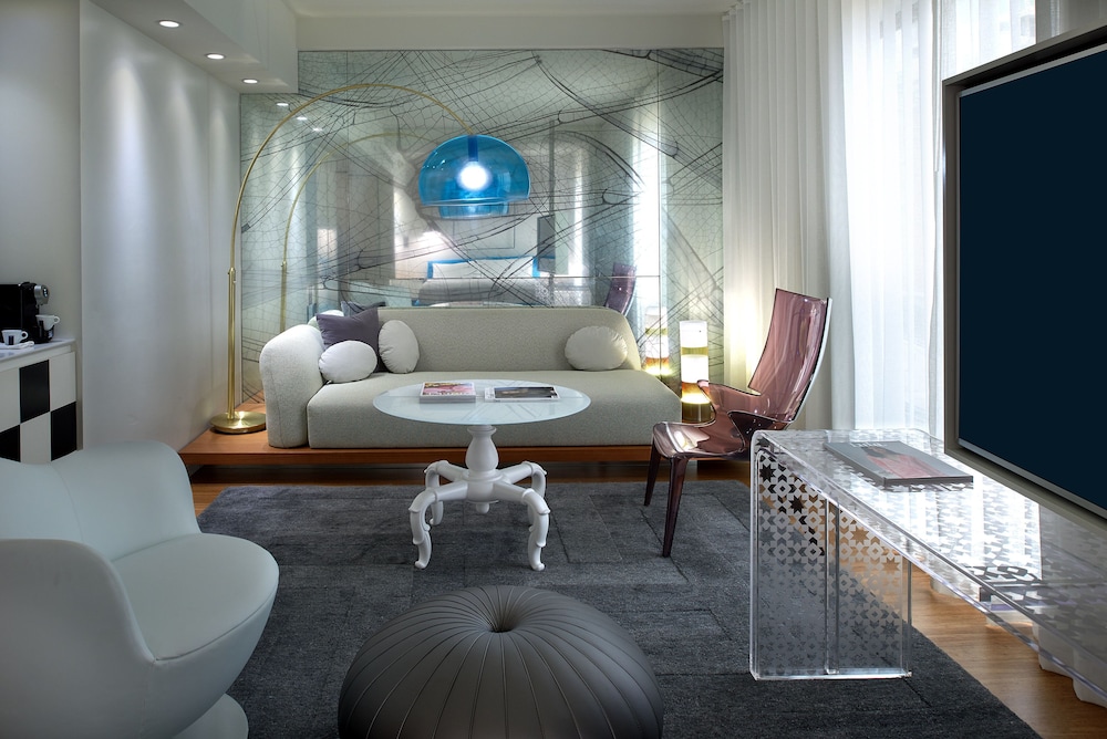 The Valorian Los Angeles, Curio Collection by Hilton 51/87