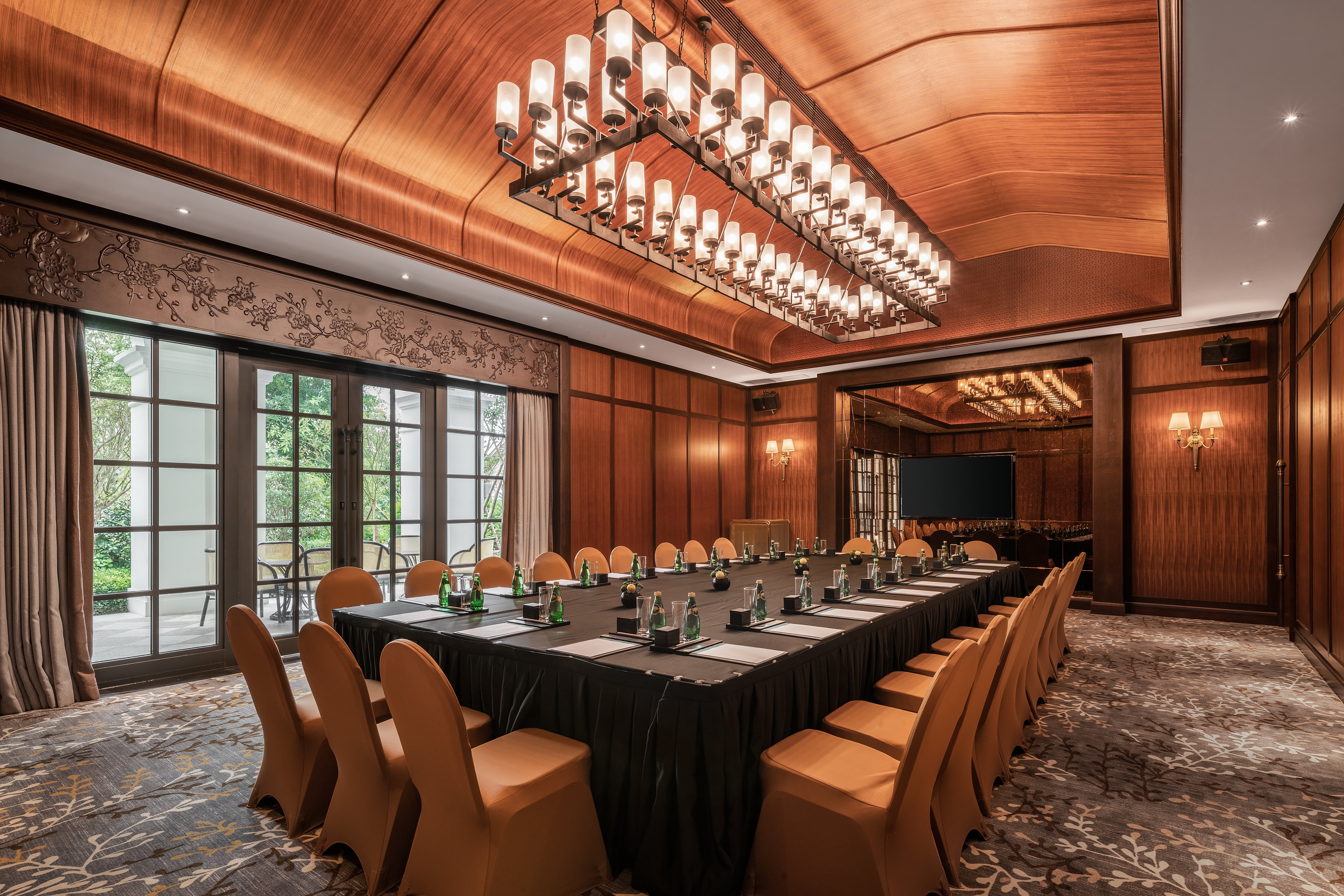 Hotel Indigo Heilong Lake 36/50