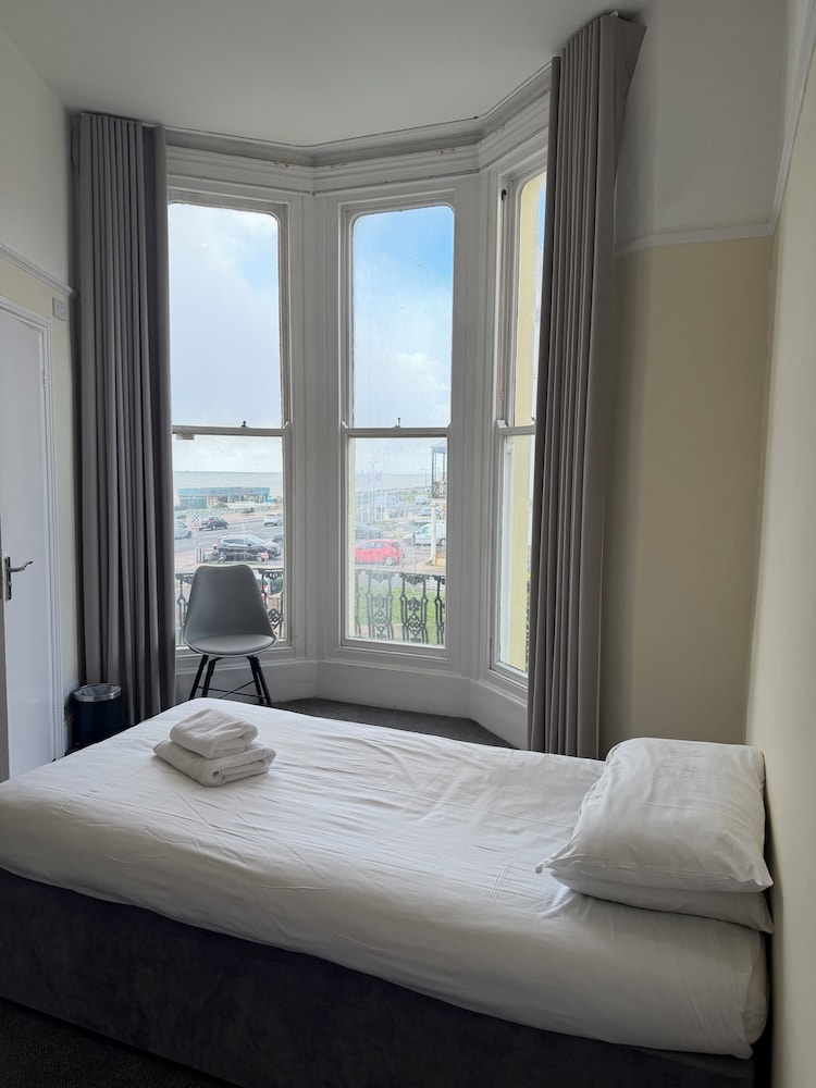 BRIGHTON HOTEL(FORMERLY BEST WESTERN BRIGHTON) 6/45