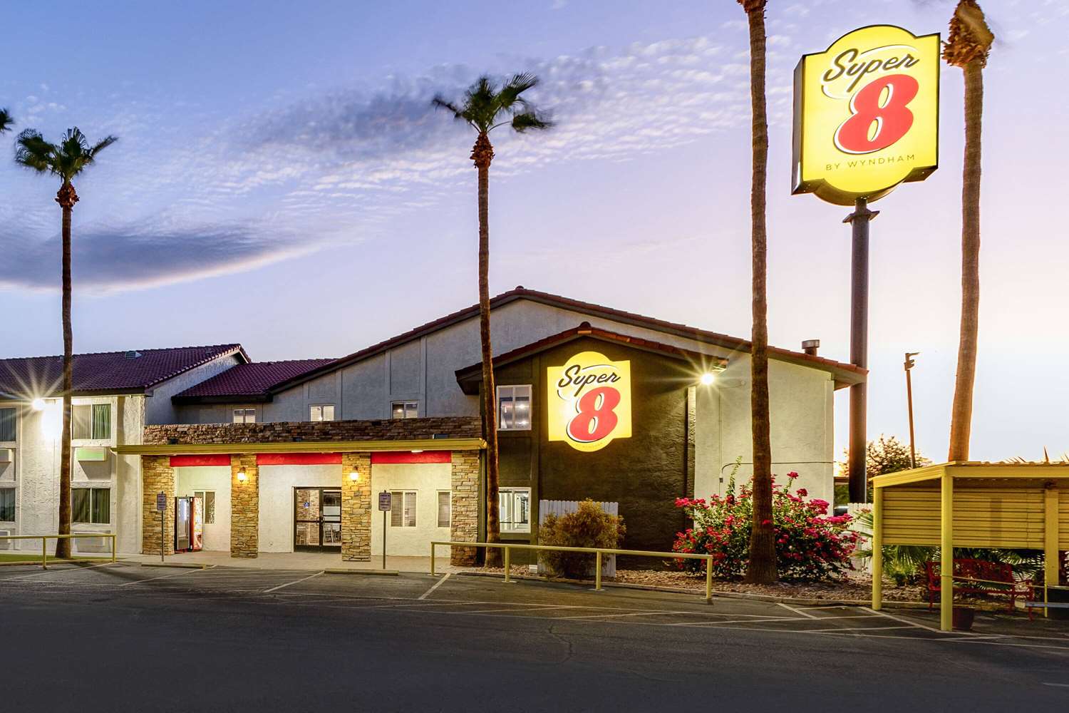 Super 8 by Wyndham Goodyear/Phoenix Area in GOODYEAR - AZ
