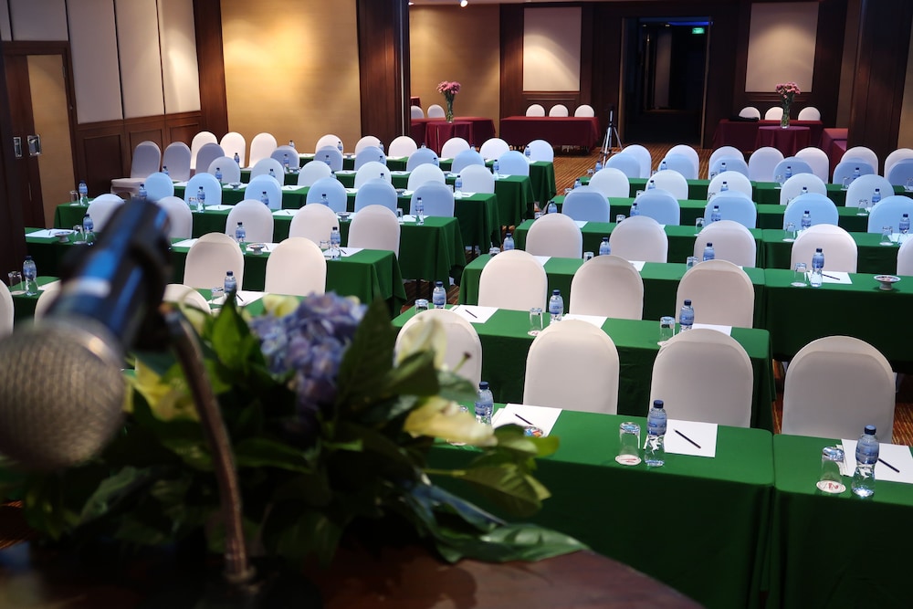 Zenith Sukhumvit Hotel Bangkok 66/73