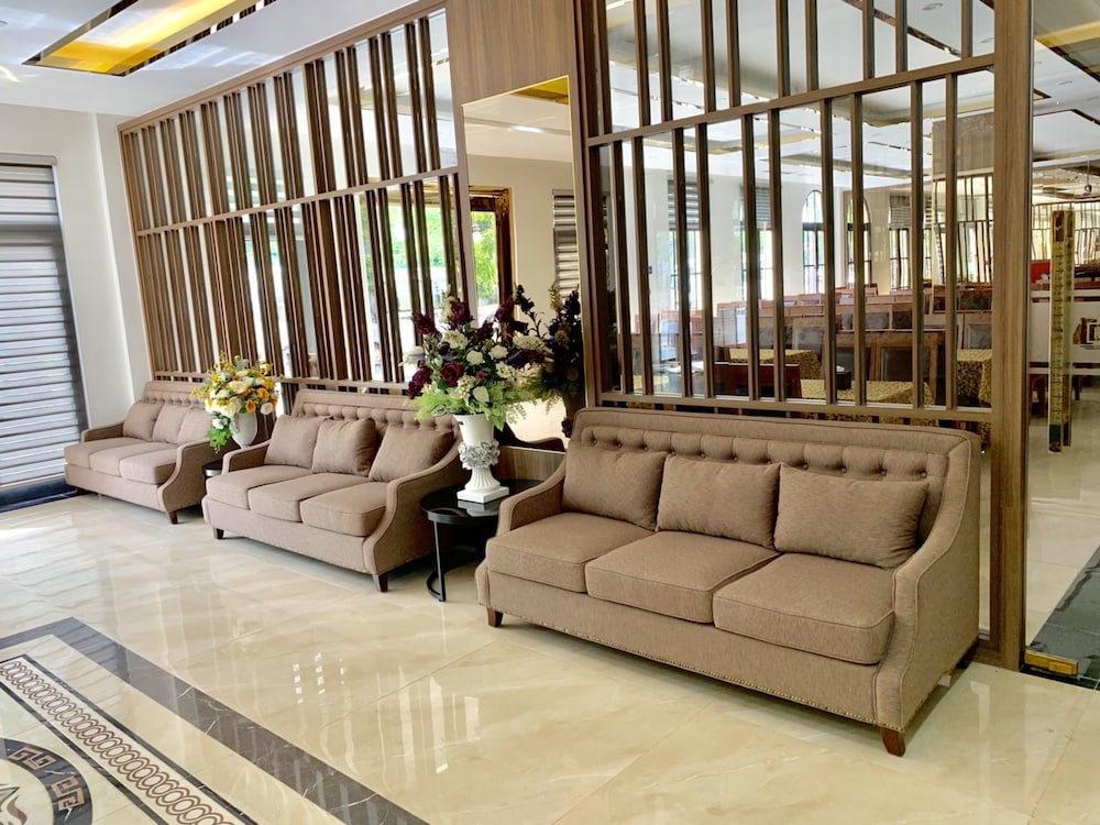 Hotel Emma 38/50