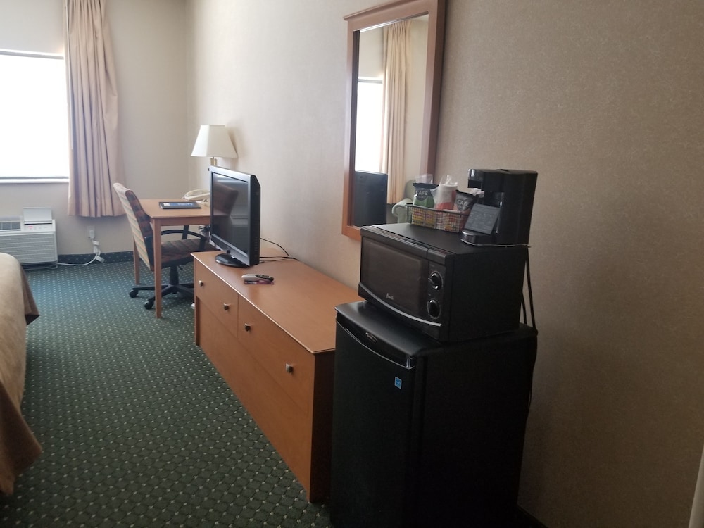 Comfort Inn Jamestown North Dakota 23/31