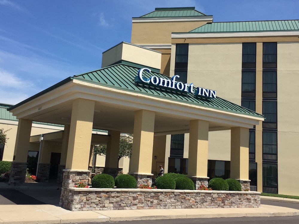 Comfort Inn Suites Piqua Near Troy I75 1/44