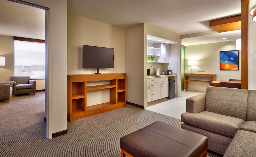 Hyatt Place Salt Lake City/Farmington/Station Park 32/60