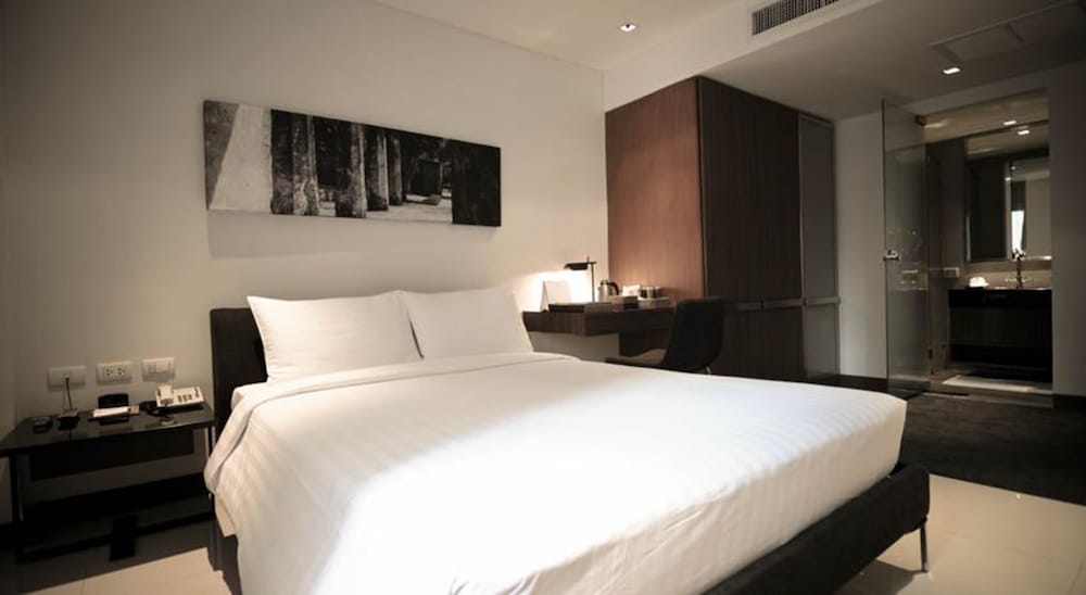 S33 Compact Sukhumvit Hotel 30/78