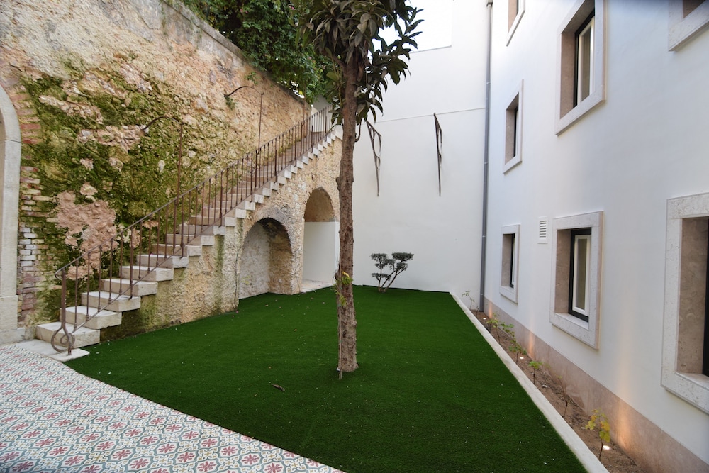 Lisbon Wine Hotel 56/60