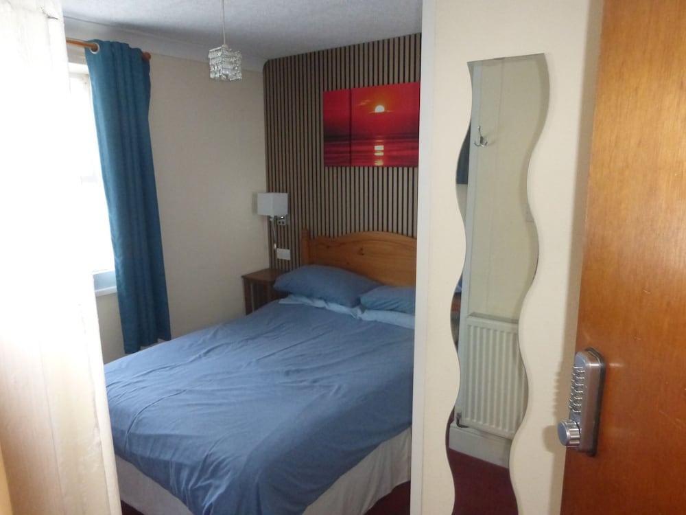 Gleneagles Guest House 4/12