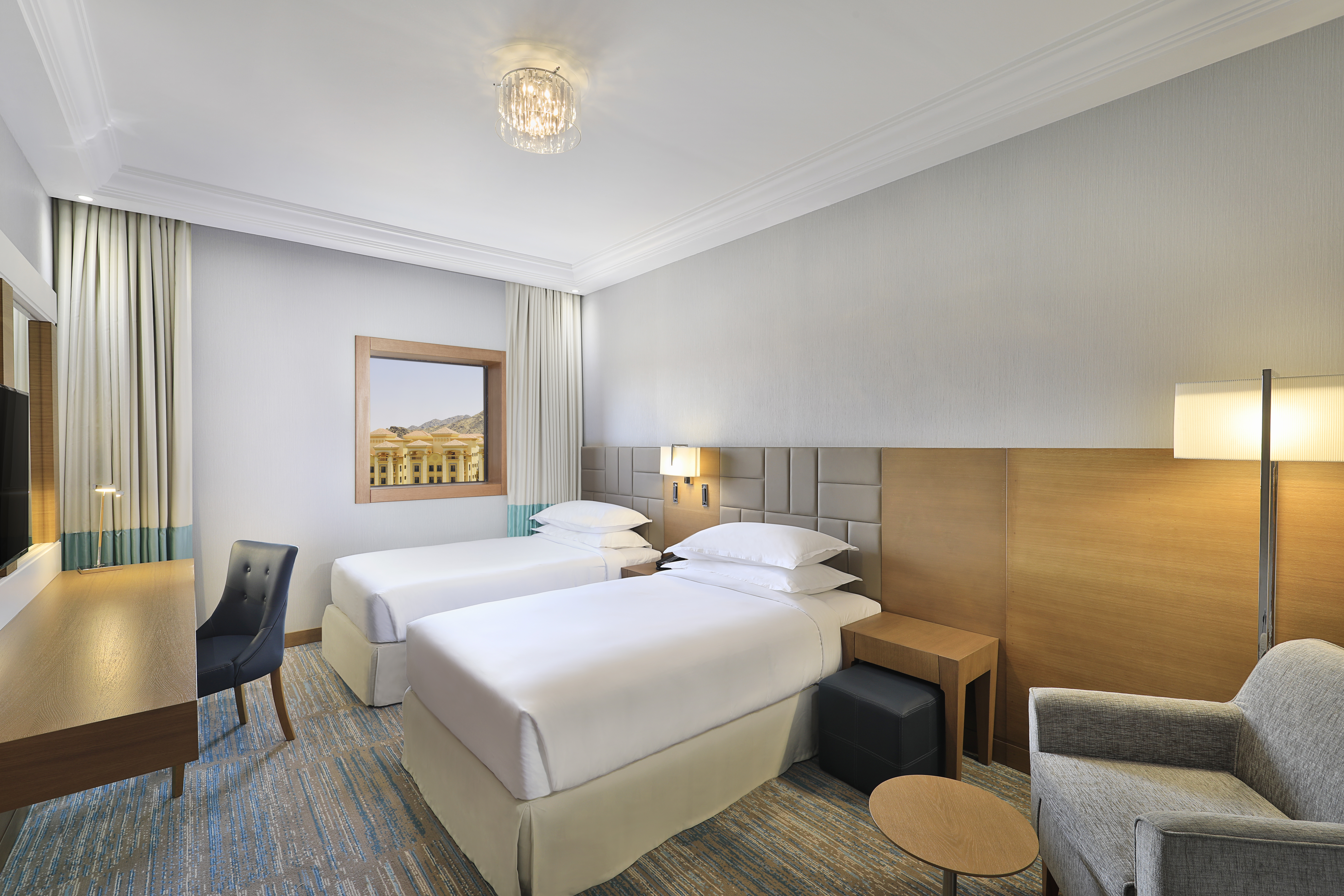Deluxe, Double Bed