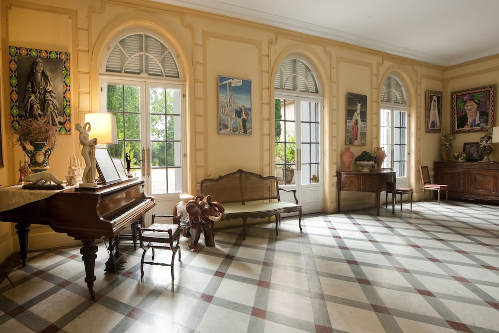 Chateau De Raissac 23/36