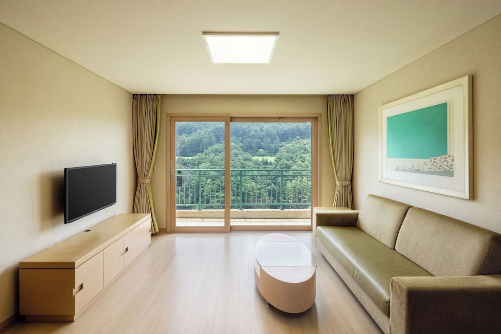 Oak Valley Resort 20/50