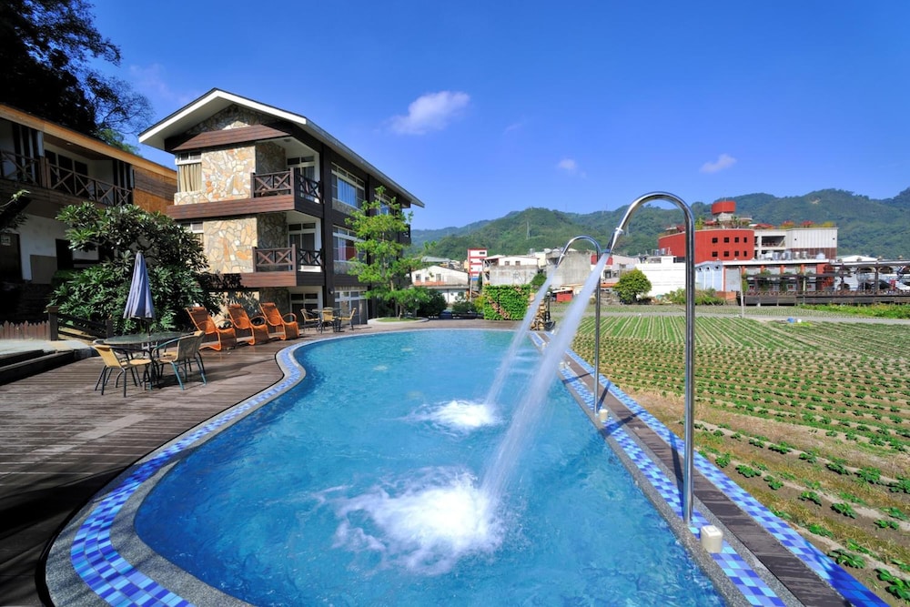 Chi Meng Rou Holiday Villa 3/68