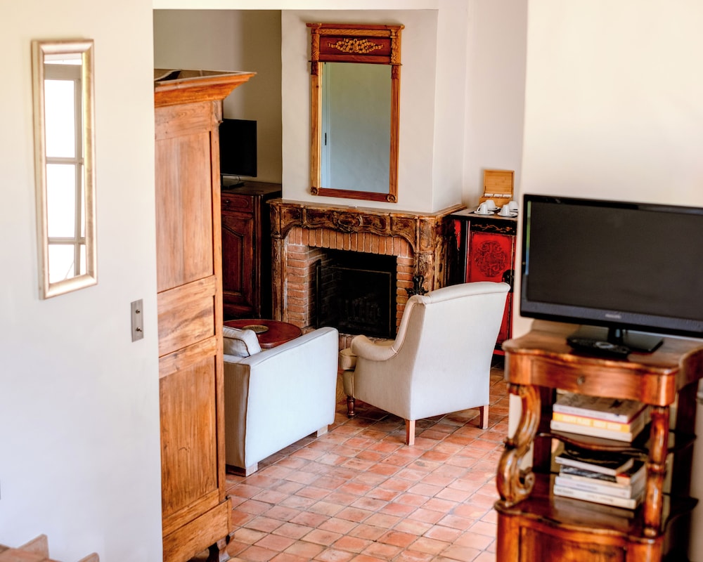Hotel The Originals Auberge Ostape 39/50