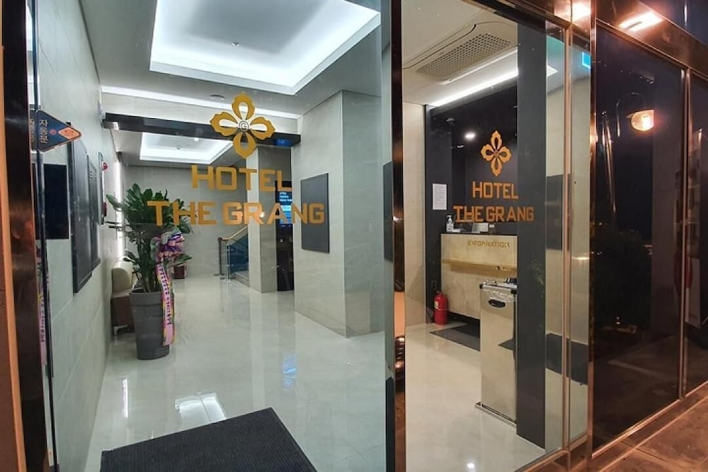 Hotel the Grang Jungmun 5/50