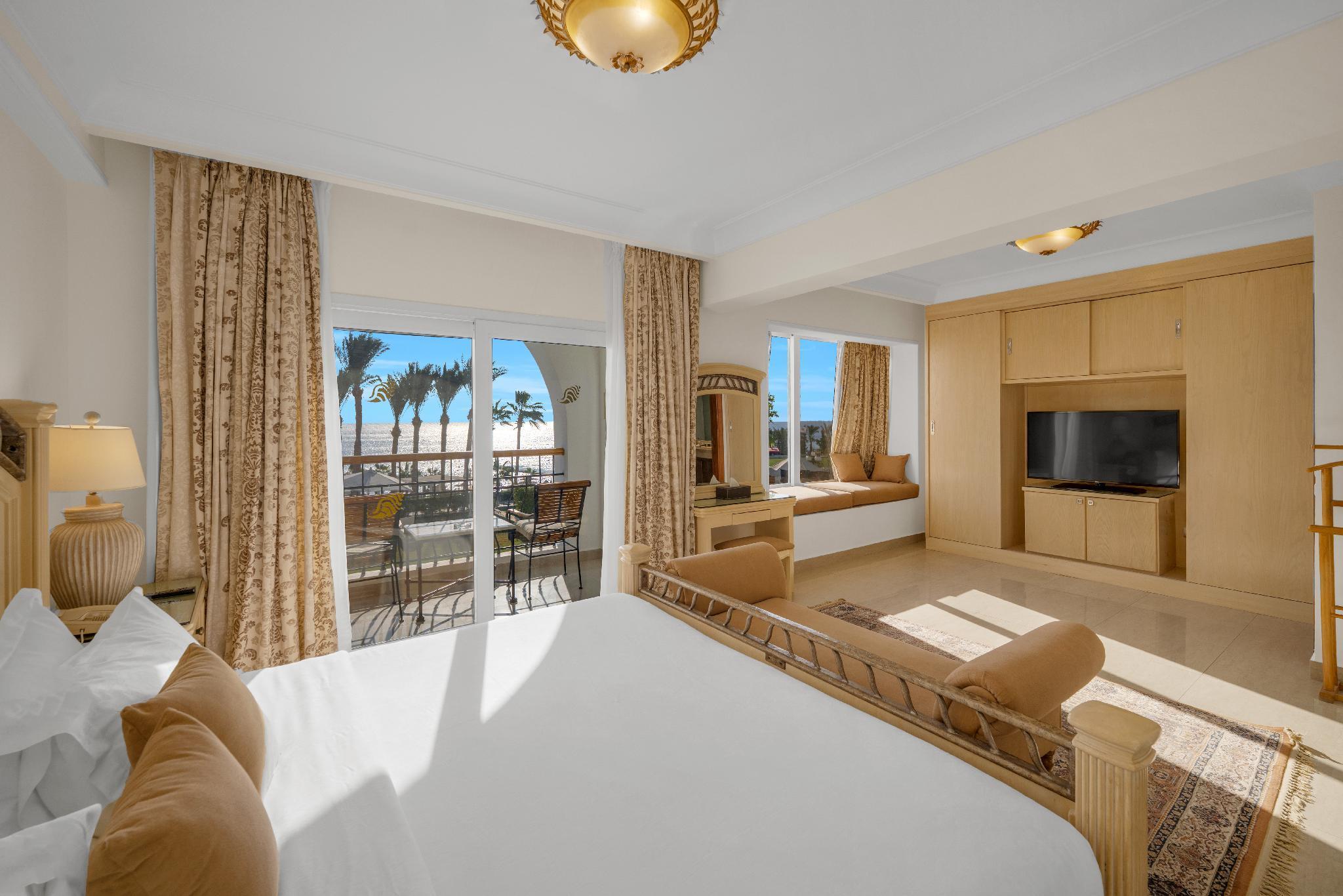 ROYAL SAVOY VILLAS 13/53