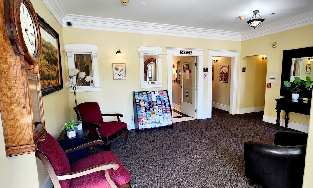 Santa Paula Inn 36/56