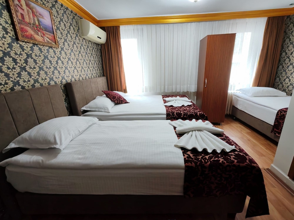 Sirkeci Emek Hotel 25/64