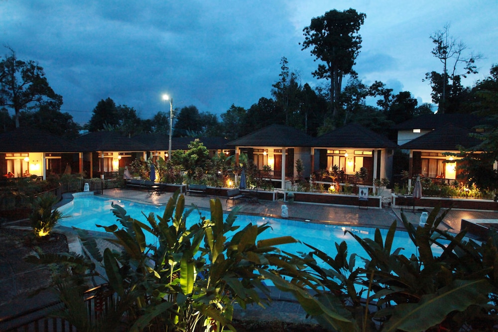 Green Tropical Village Hotel Resort 2/61