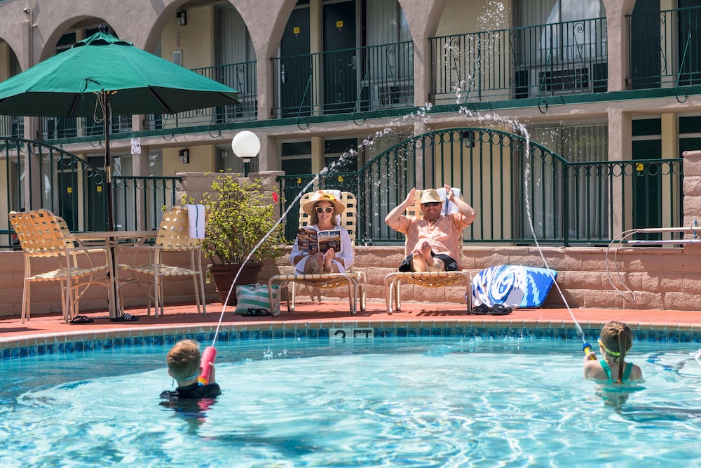 Kings Inn Anaheim 51/62