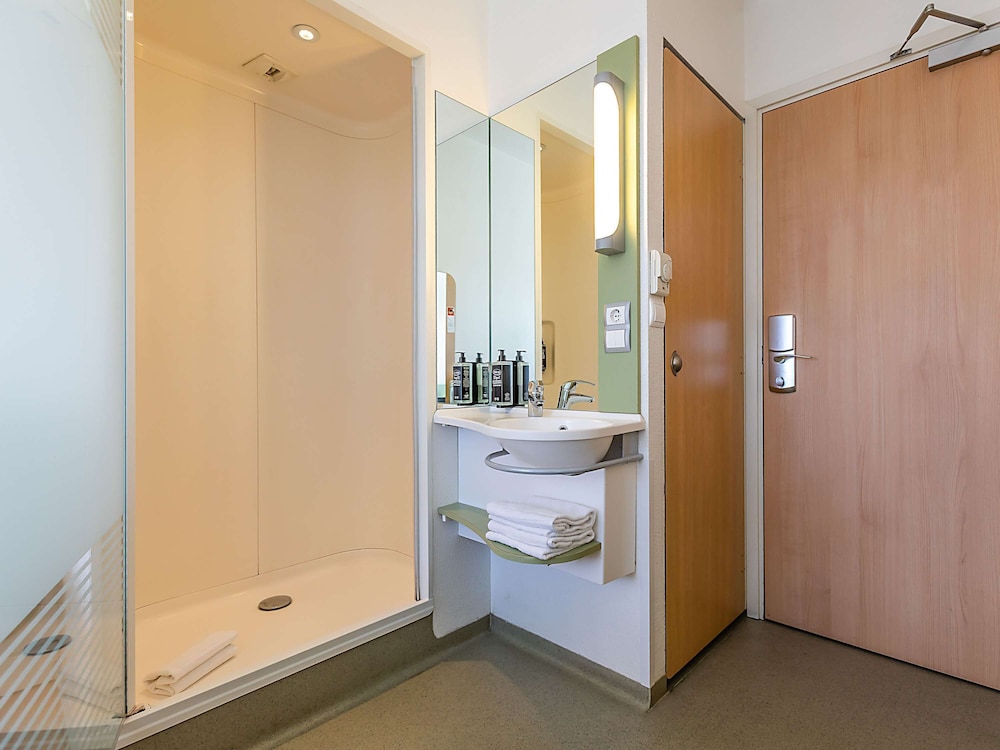 Ibis Budget Porto Gaia 49/50
