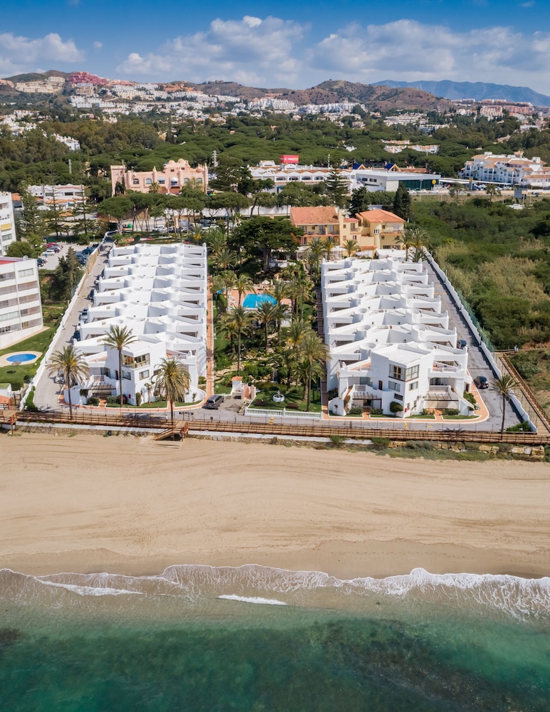 Macdonald Leila Playa Club in MIJAS COSTA