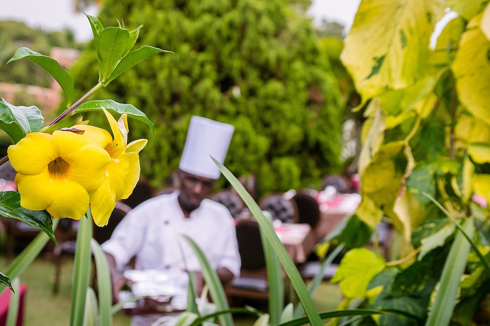 Imperial Heights Hotel Entebbe (ex. Lake Heights Hotel) 67/69