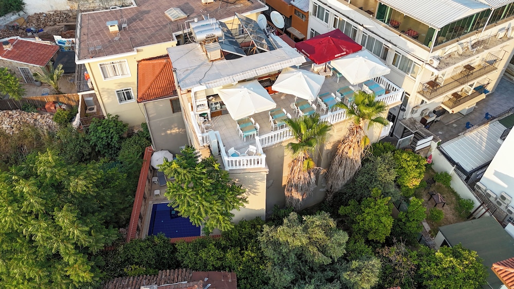 Bacchus Pension 41/49