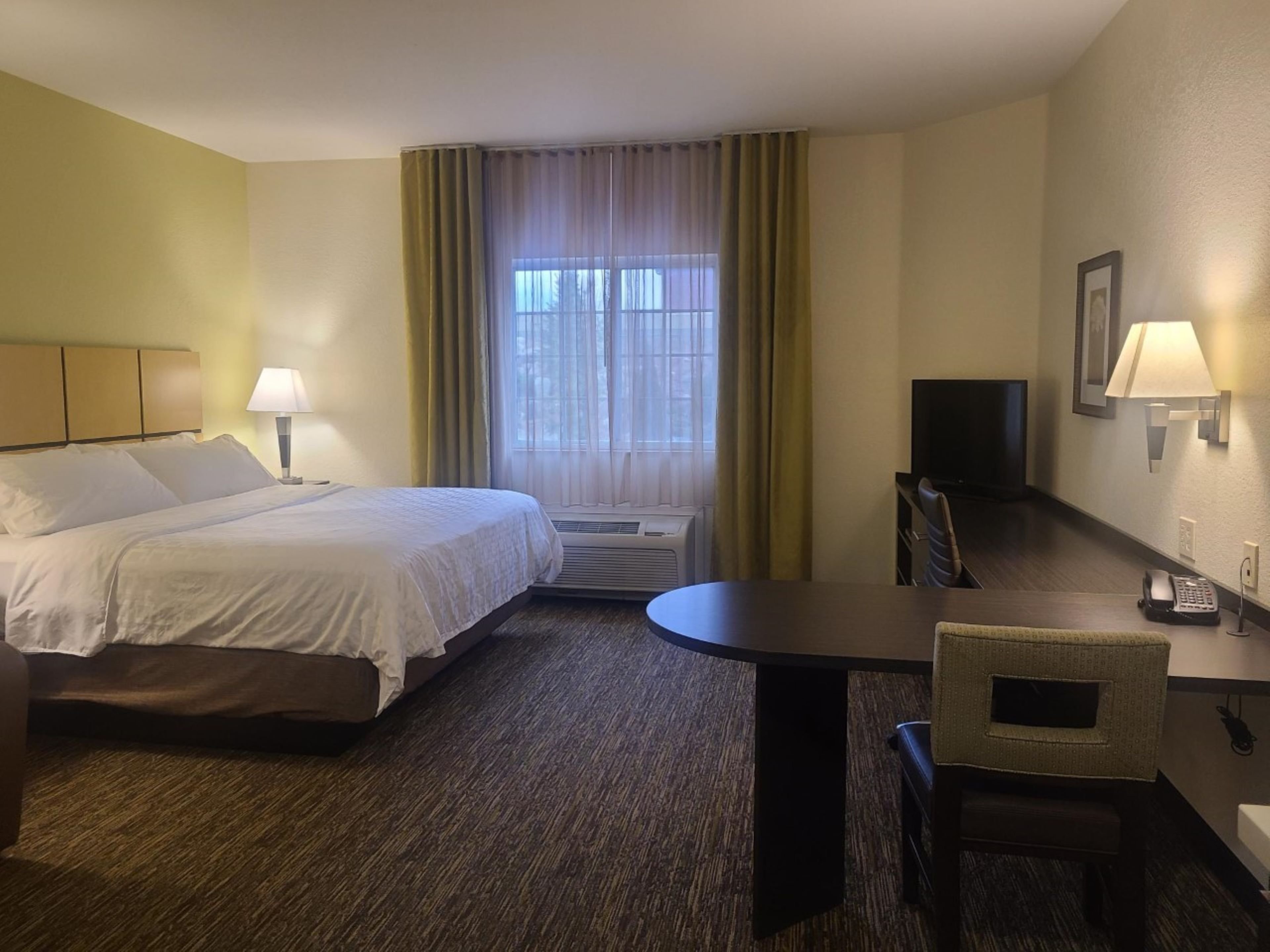 Candlewood Suites Bismarck 10/51
