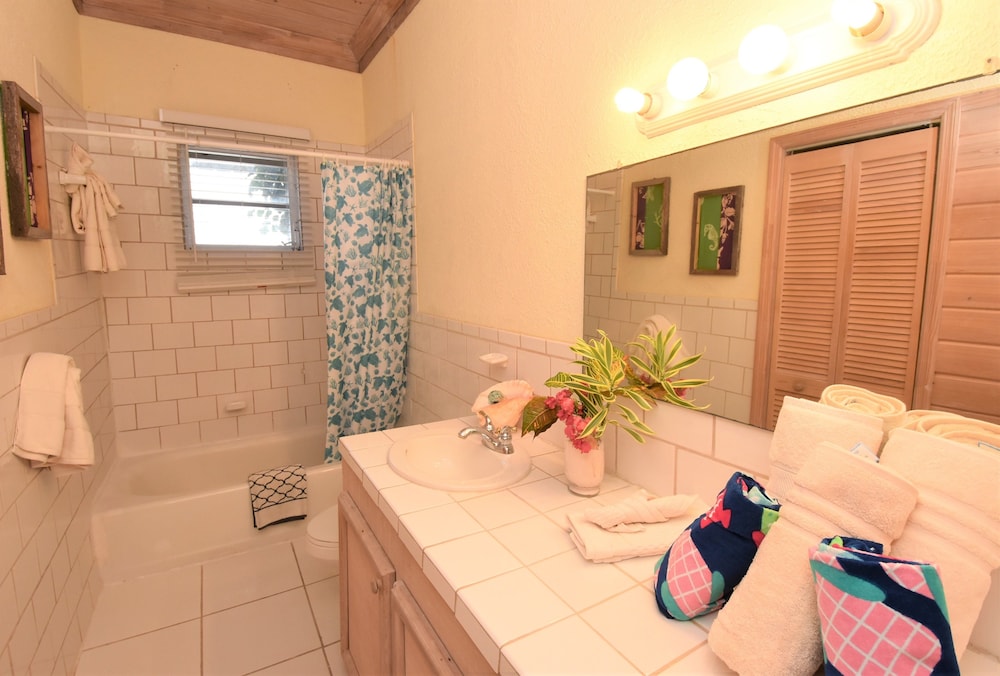 THE SUGAR APPLE BED AND BREAKFAST 15/50