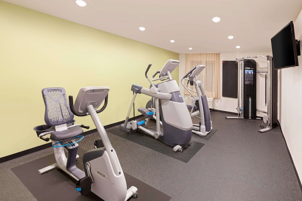 WoodSpring Suites Las Colinas - Northwest Dallas 16/24