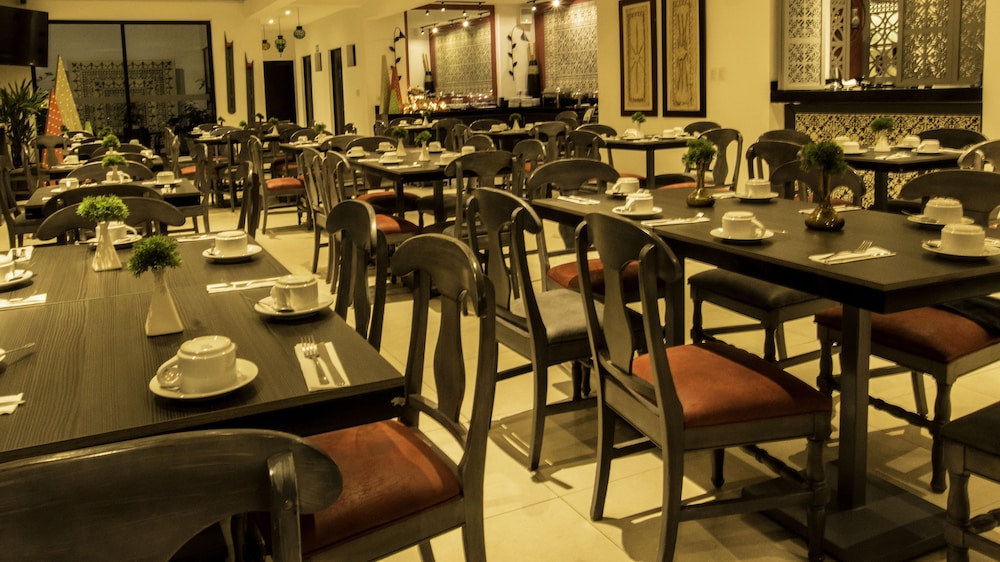 Maria Jose Hotel 26/41