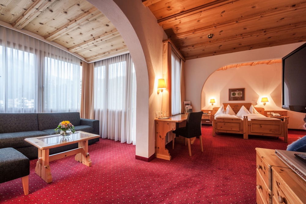 Wadhotel National 33/50