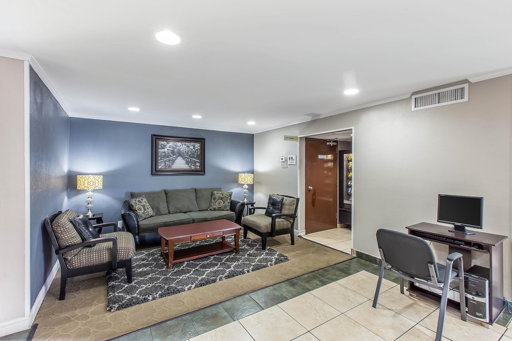 Quality Inn Homewood Birmingham I-65 27/34
