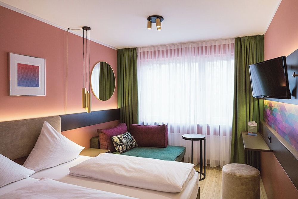 Westend Hotel 20/53