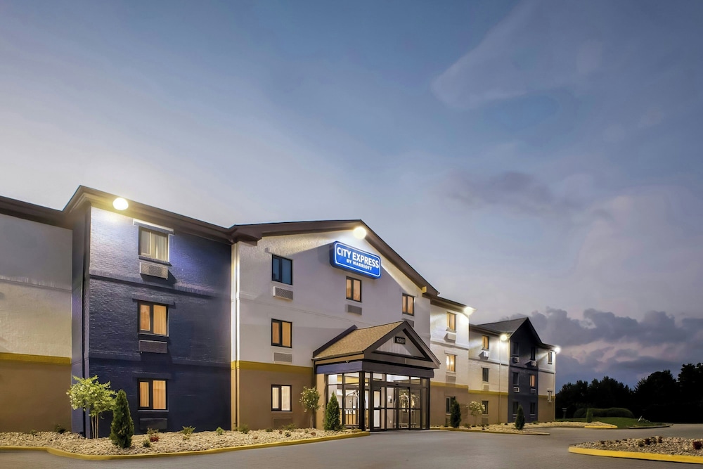 Extended Stay America Newport News I 64 Jefferson Ave 2/66