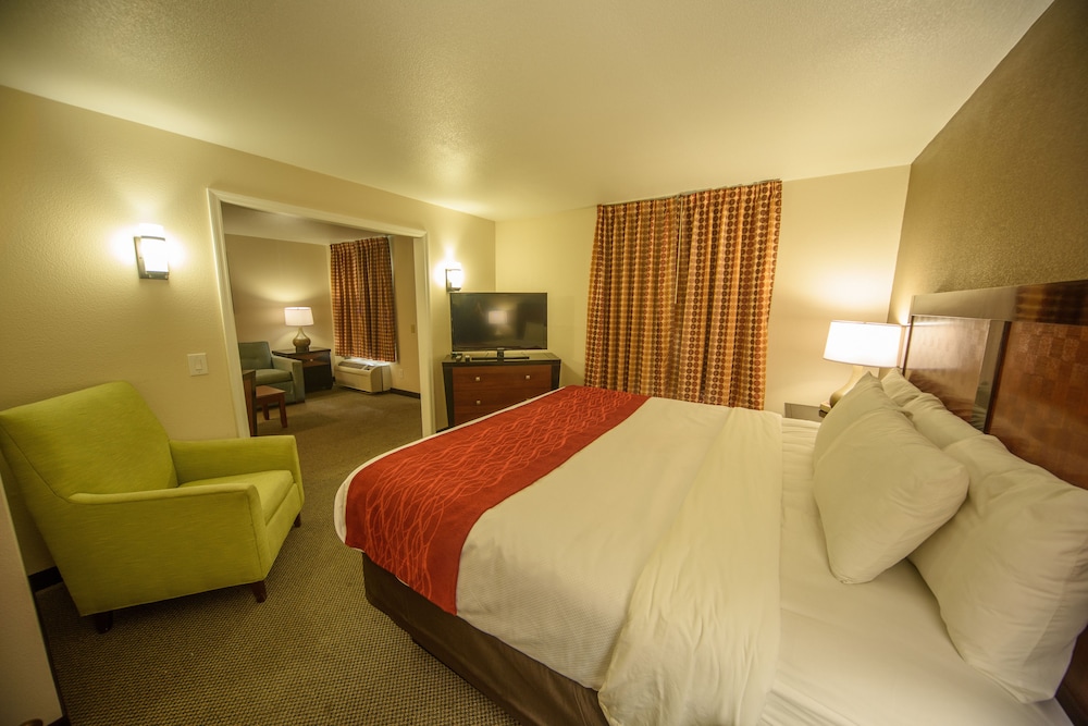Richland Inn Lawrenceburg 25/46