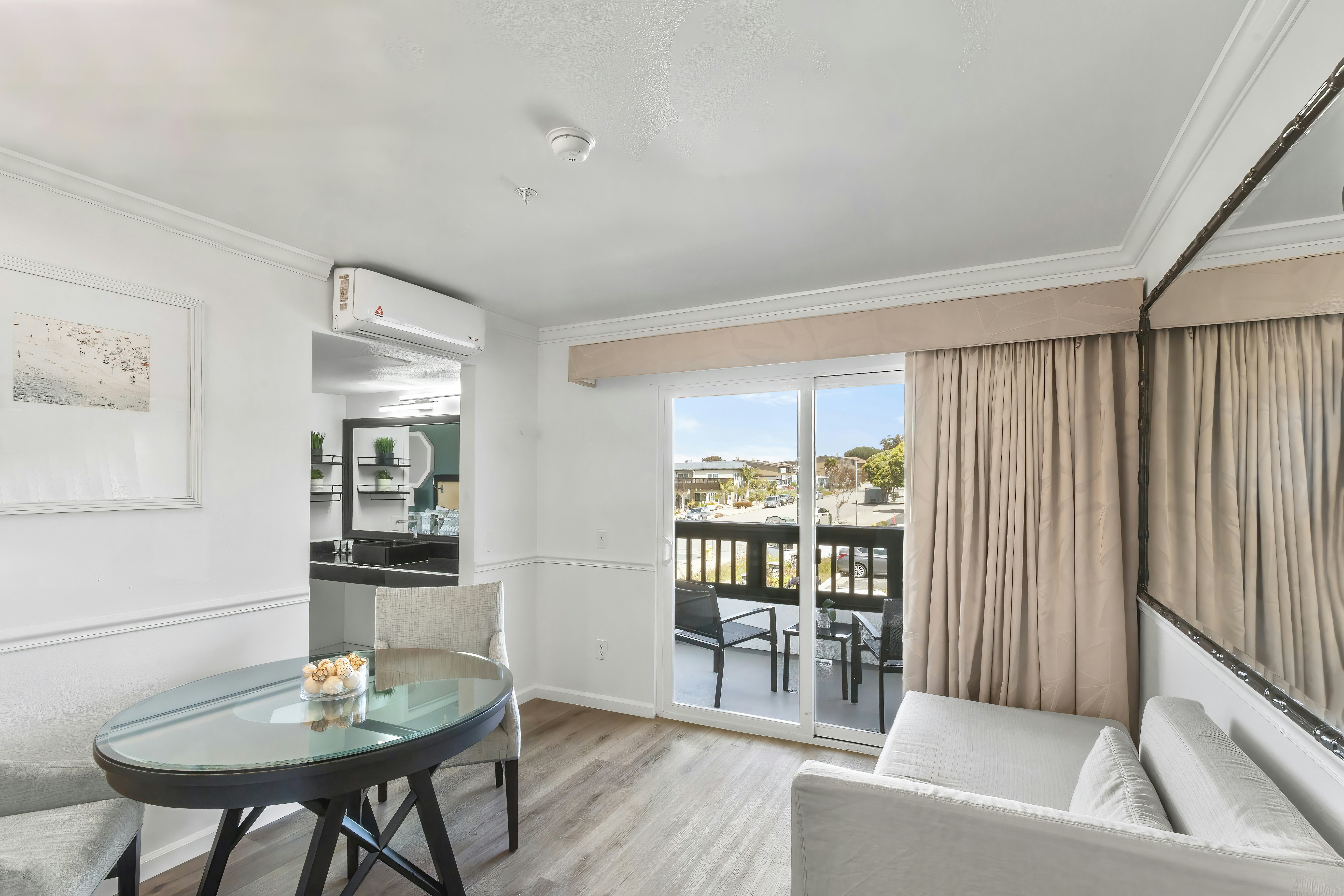 Ascot Suites Morro Bay 11/17